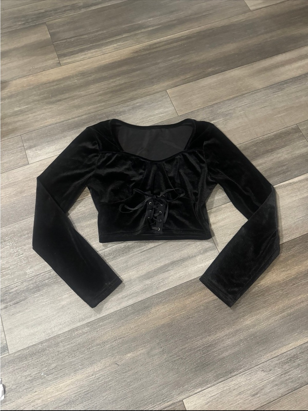 ROMWE: Black Velvet Square Neck Long Sleeve Lace-Up Cropped Top, Size S